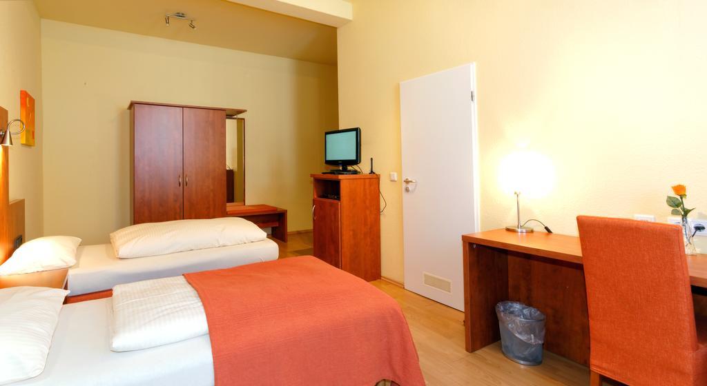 Hotel Alte Fabrik Mettmann Room photo