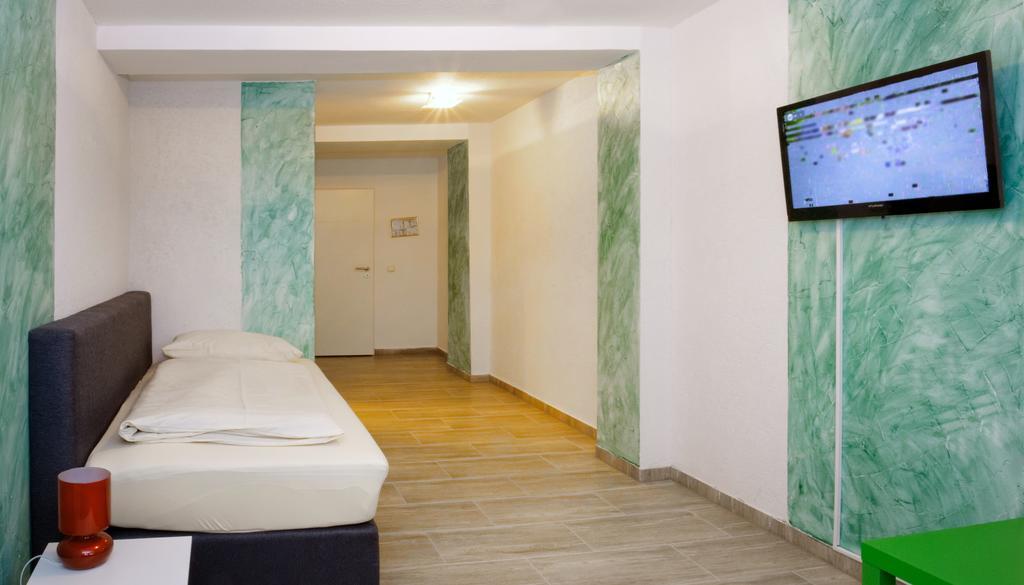 Hotel Alte Fabrik Mettmann Room photo