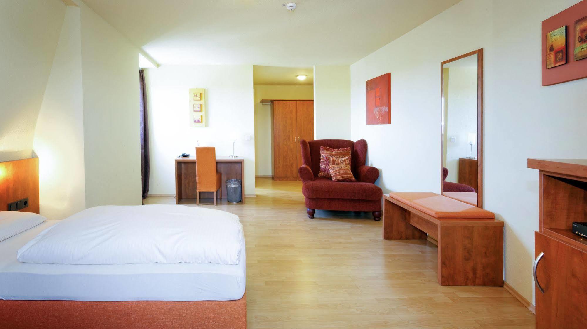 Hotel Alte Fabrik Mettmann Exterior photo